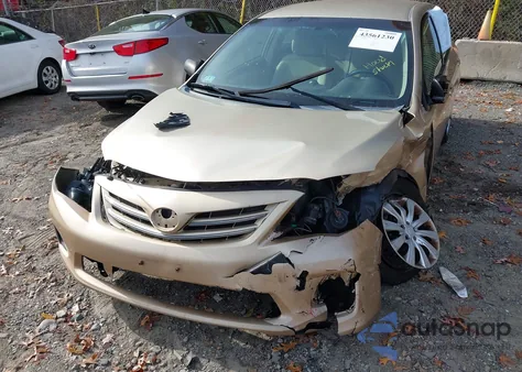 2013 Toyota Corolla Le z USA, uszkodzony, nr VIN 2T1BU4EE5DC012617